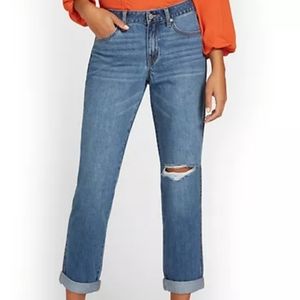 NY&CO Boyfriend Mid-Rise Ankle Jeans